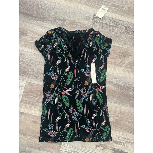 NWT Floral Tropical Print VNeck TShirt target a new day size s - Picture 1 of 3